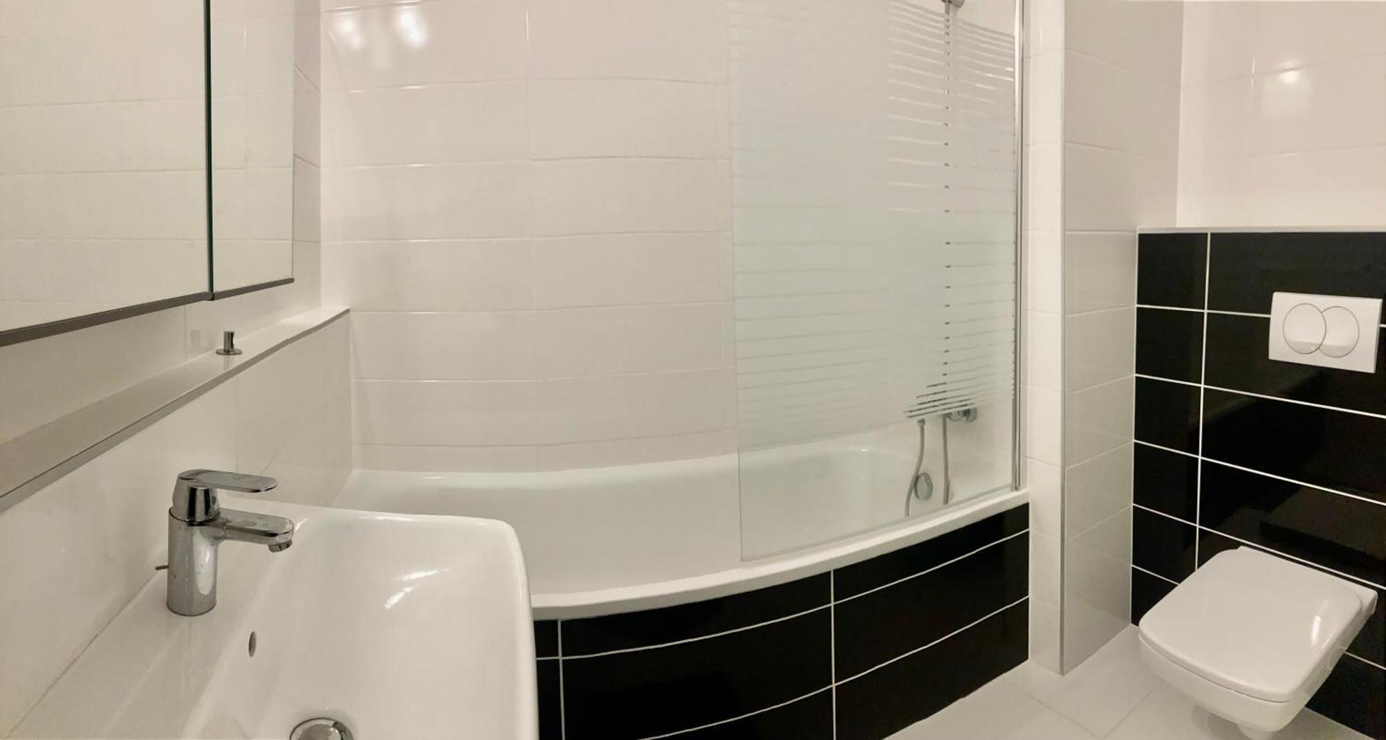 Westside Residence Apartment - Modern & Peaceful - Free Garage! Budapest Luaran gambar
