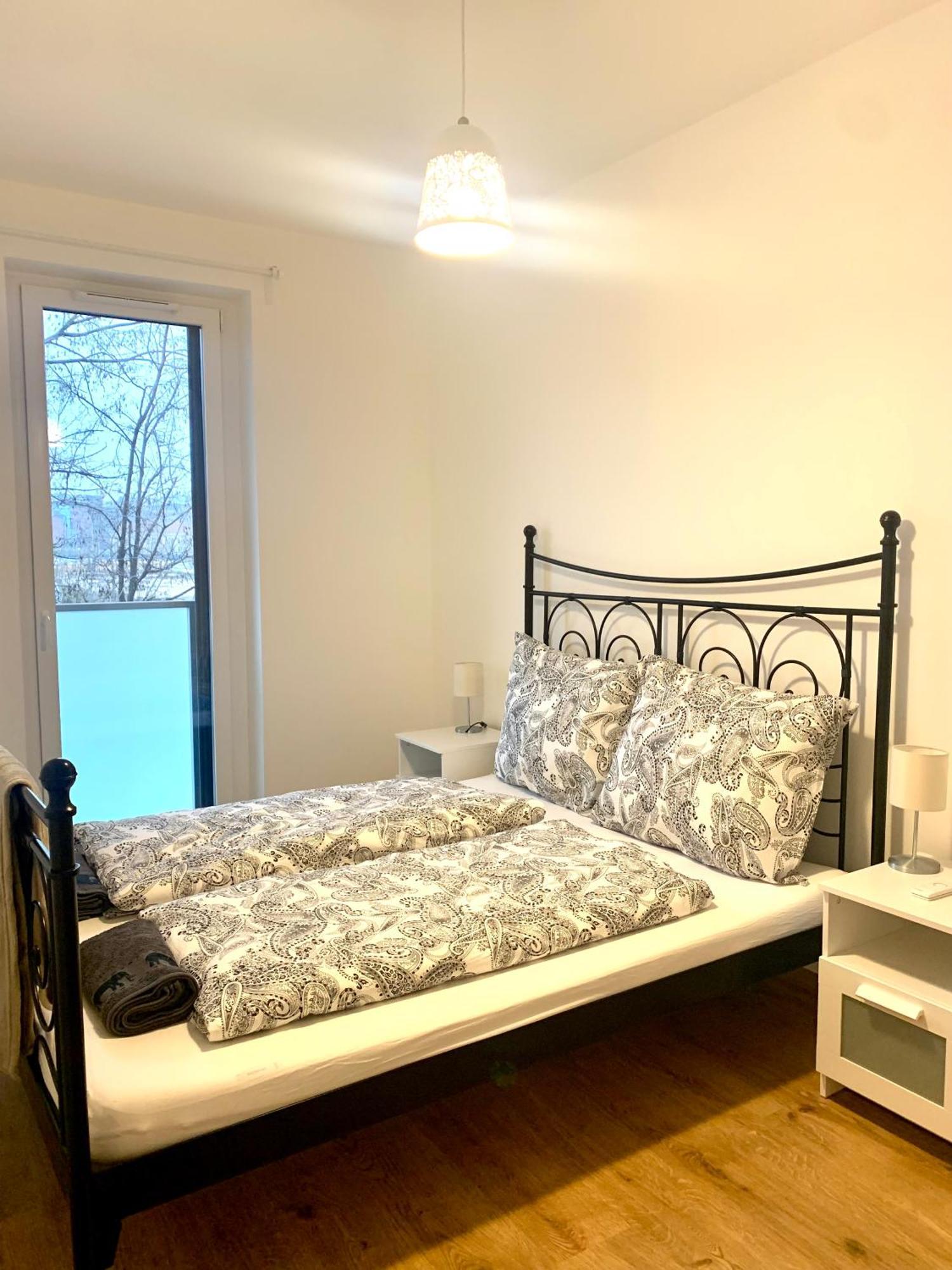 Westside Residence Apartment - Modern & Peaceful - Free Garage! Budapest Luaran gambar