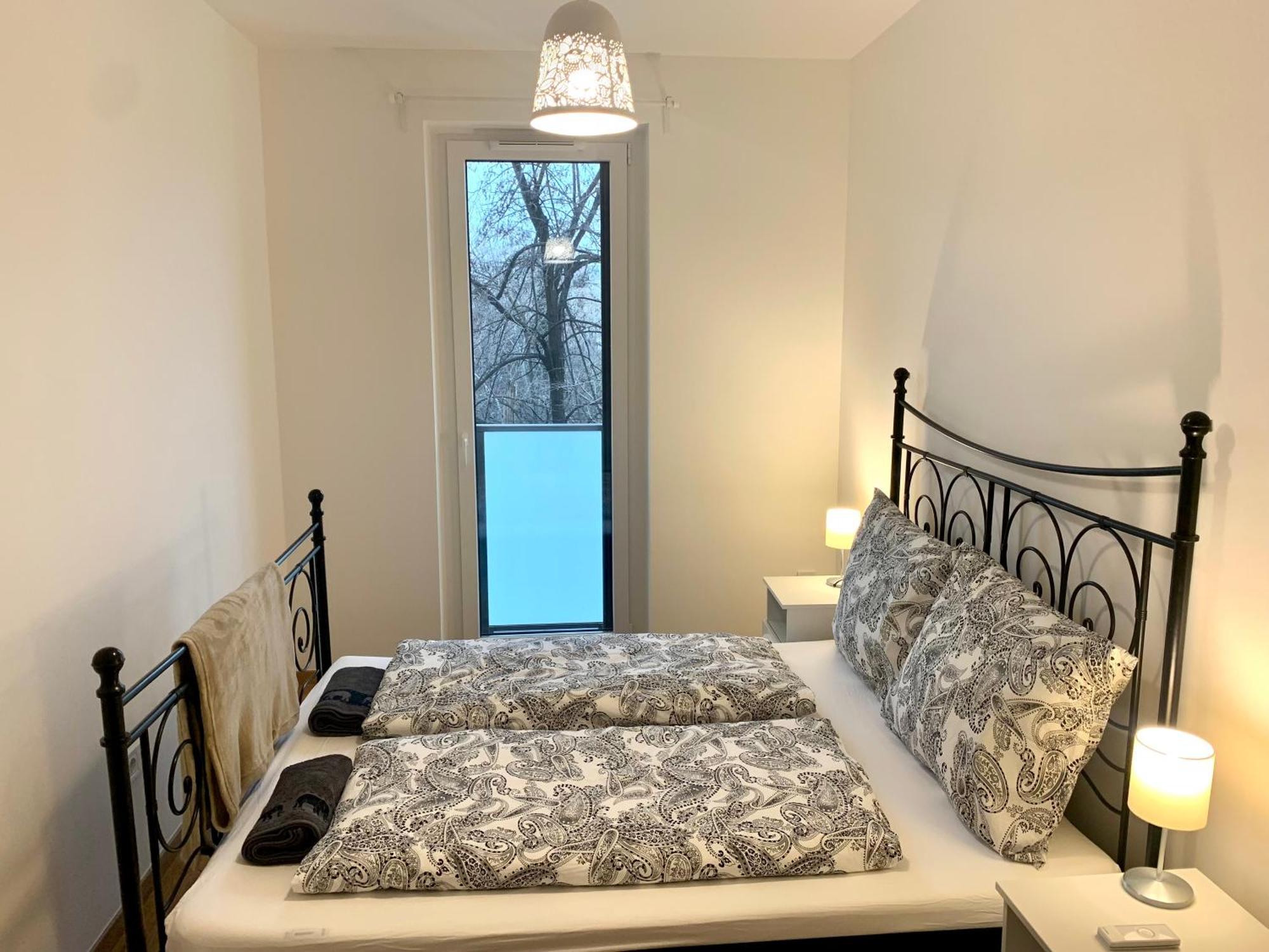 Westside Residence Apartment - Modern & Peaceful - Free Garage! Budapest Luaran gambar