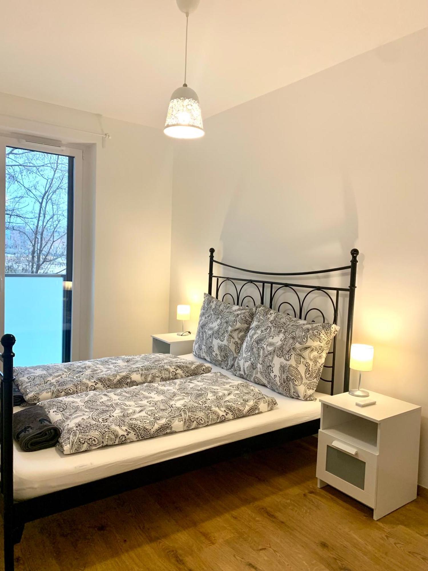Westside Residence Apartment - Modern & Peaceful - Free Garage! Budapest Luaran gambar