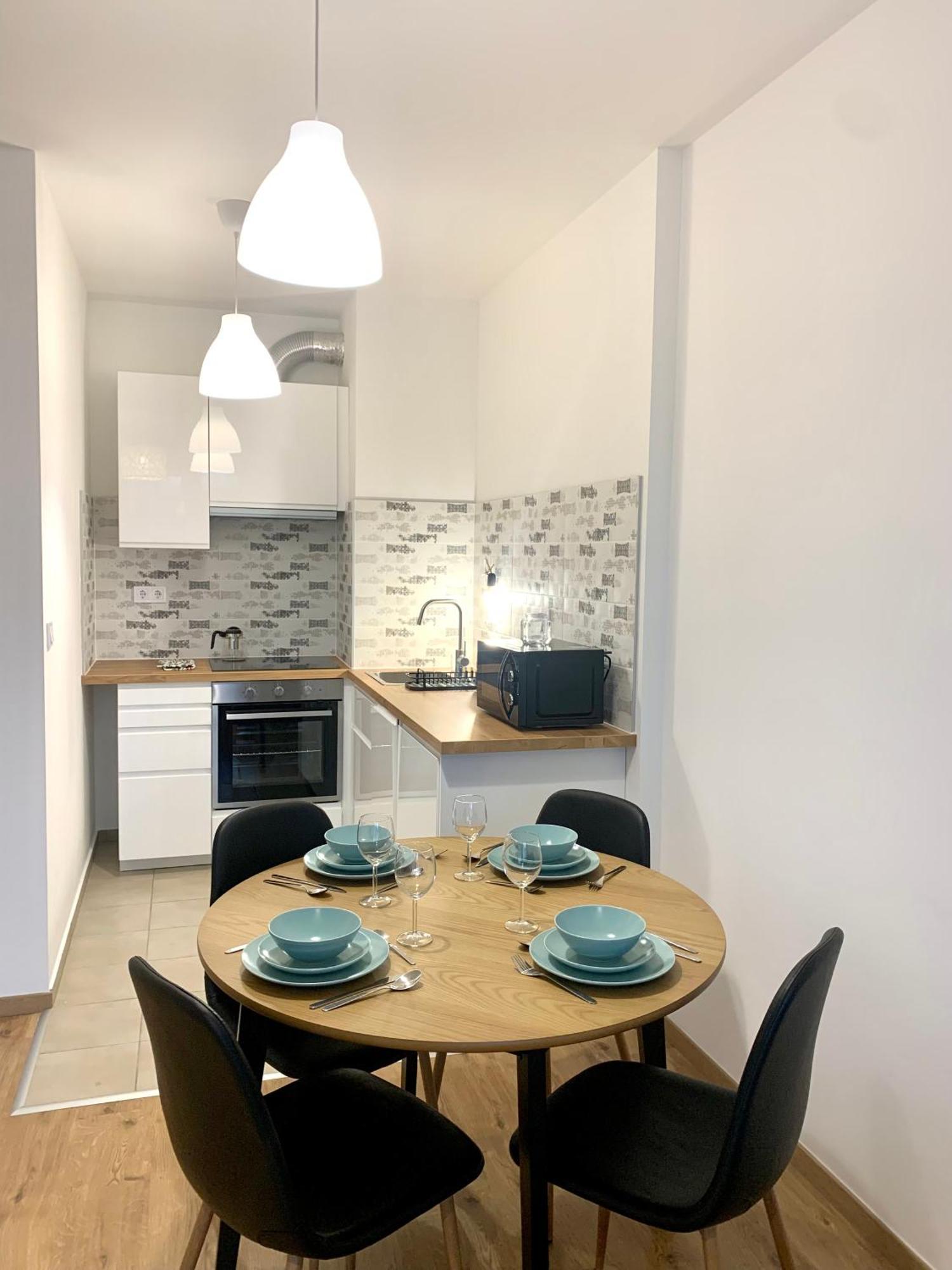 Westside Residence Apartment - Modern & Peaceful - Free Garage! Budapest Luaran gambar