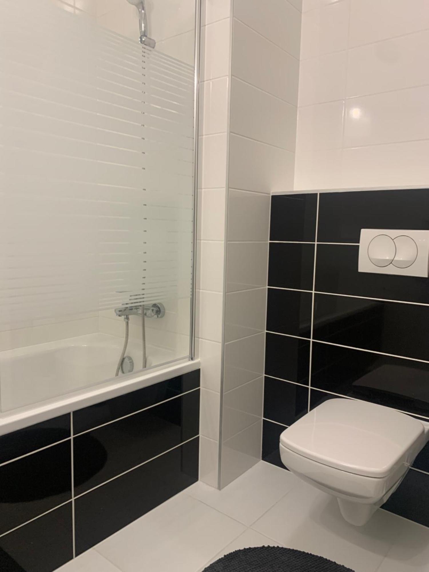 Westside Residence Apartment - Modern & Peaceful - Free Garage! Budapest Luaran gambar
